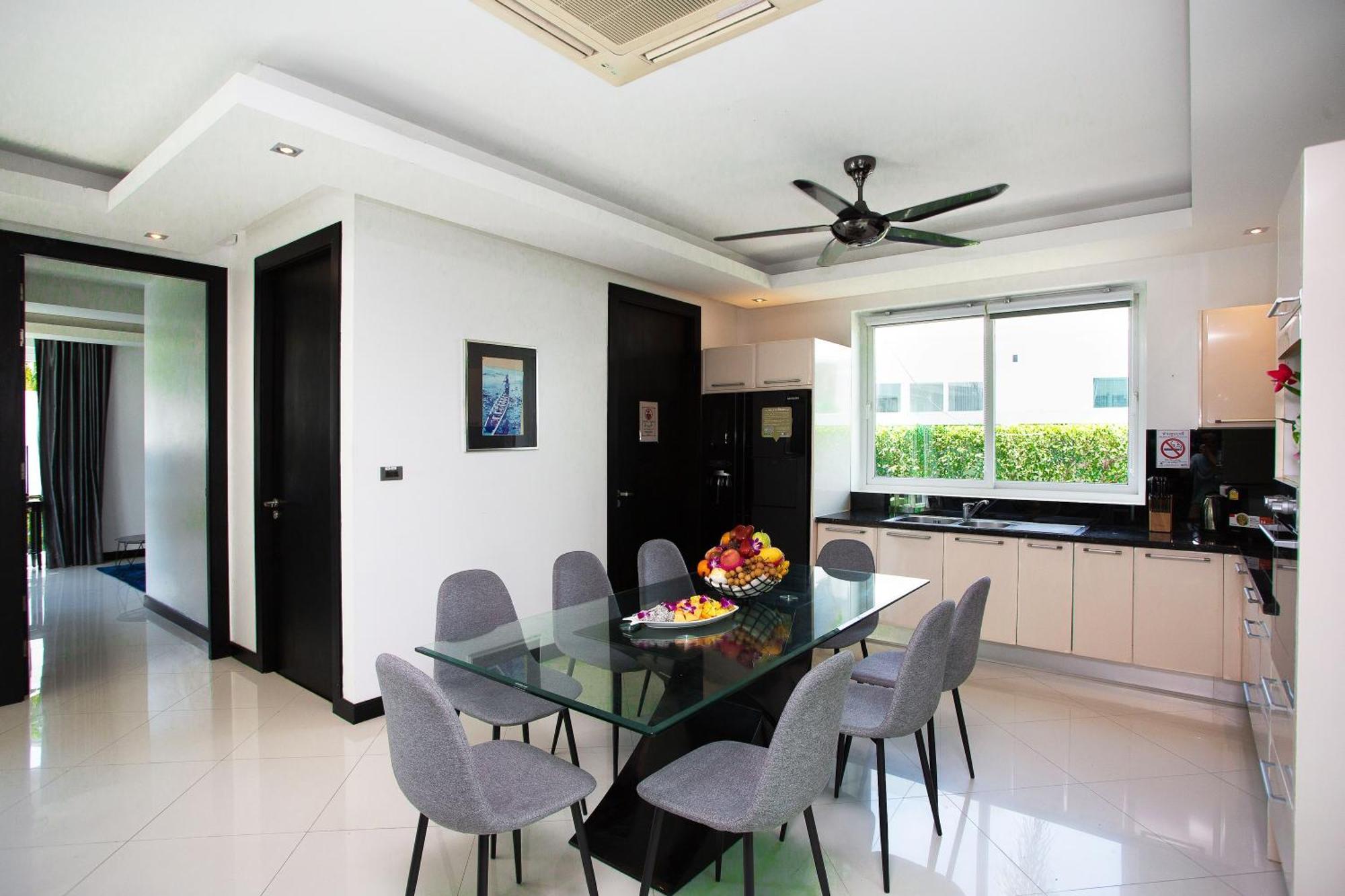Premium Pool Villa Pattaya Jomtien Habitación foto