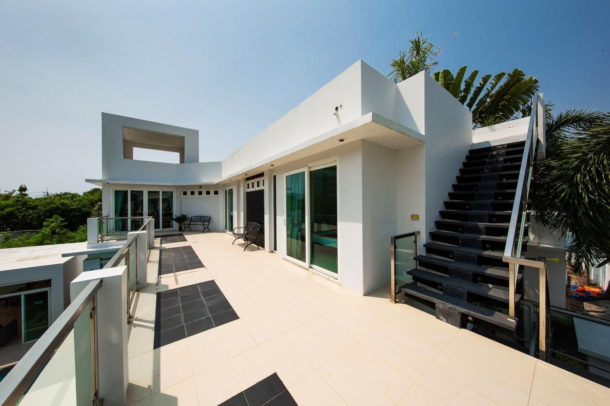 Premium Pool Villa Pattaya Jomtien Habitación foto